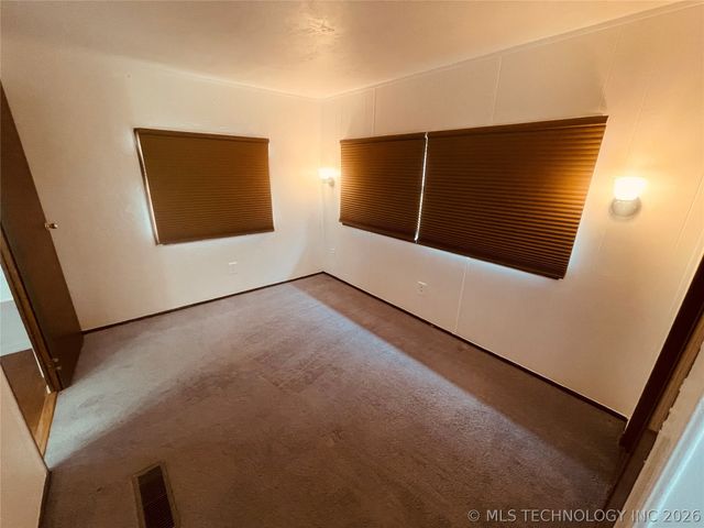 428831 E 1131 Road, Porum, OK 74455