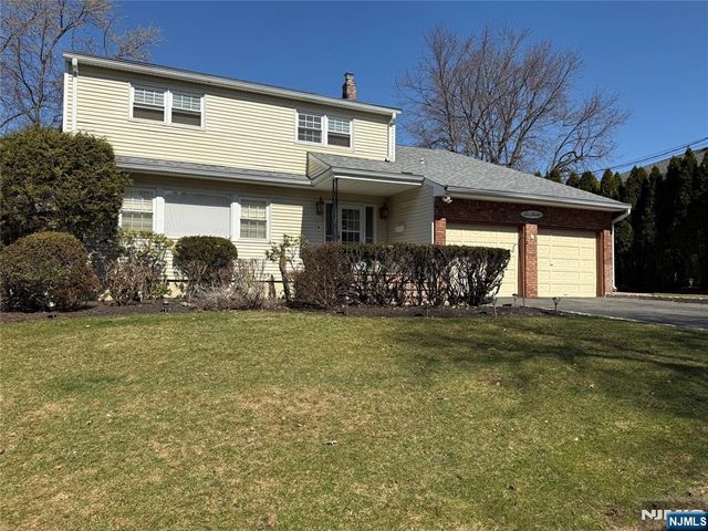 619 Cadmus Court, Teaneck, NJ 07666