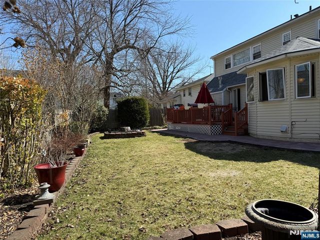 619 Cadmus Court, Teaneck, NJ 07666