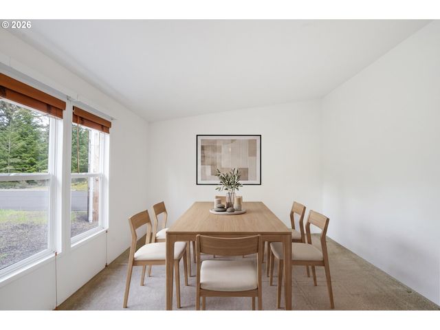 1791 WILLOW Loop, Florence, OR 97439