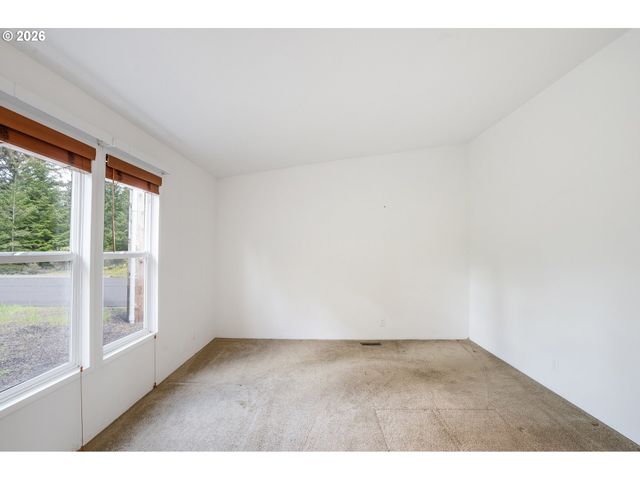 1791 WILLOW Loop, Florence, OR 97439