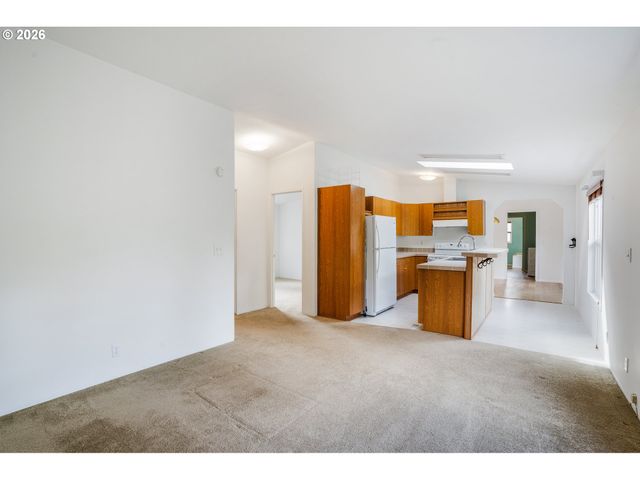 1791 WILLOW Loop, Florence, OR 97439