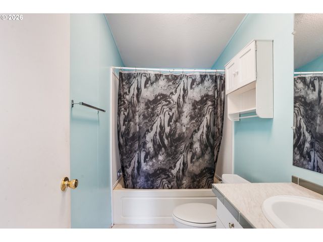 1791 WILLOW Loop, Florence, OR 97439