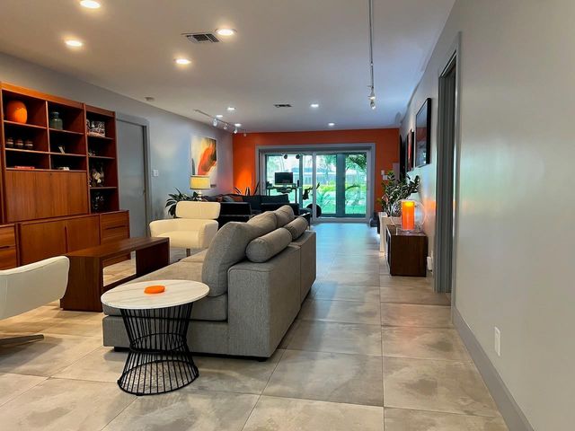 4021 N Cypress Drive, Pompano Beach, FL 33069