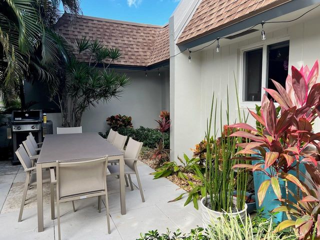 4021 N Cypress Drive, Pompano Beach, FL 33069