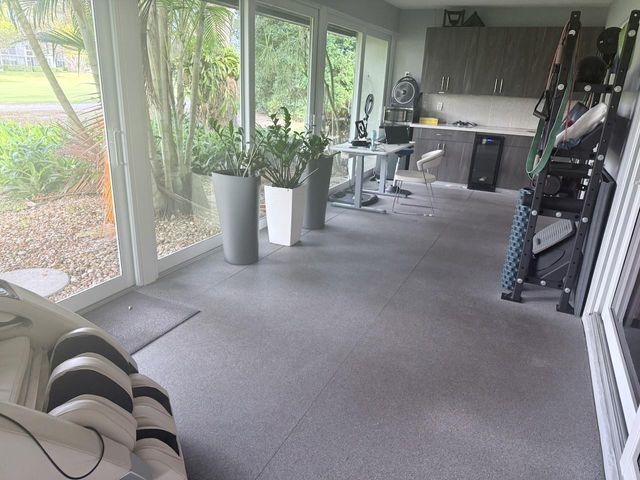 4021 N Cypress Drive, Pompano Beach, FL 33069