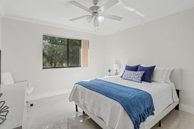 6328 Longboat Lane 403, Boca Raton, FL 33433