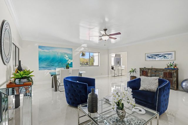 6328 Longboat Lane 403, Boca Raton, FL 33433