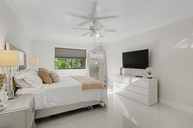 6328 Longboat Lane 403, Boca Raton, FL 33433