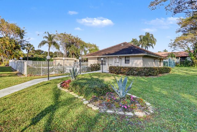 6328 Longboat Lane 403, Boca Raton, FL 33433