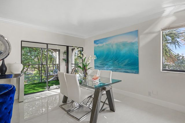 6328 Longboat Lane 403, Boca Raton, FL 33433