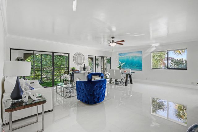 6328 Longboat Lane 403, Boca Raton, FL 33433