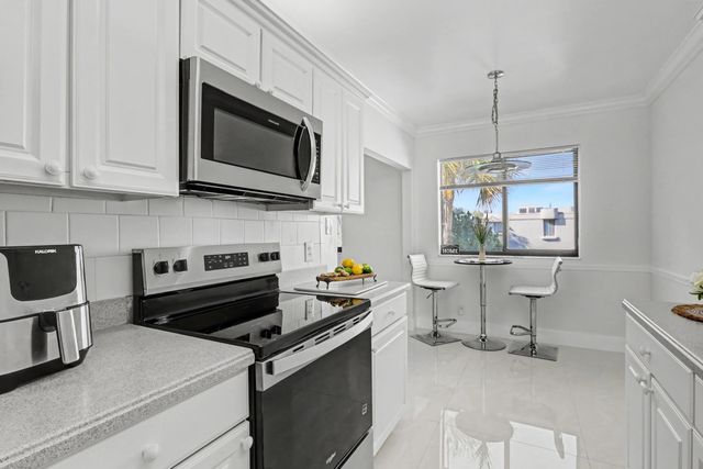 6328 Longboat Lane 403, Boca Raton, FL 33433