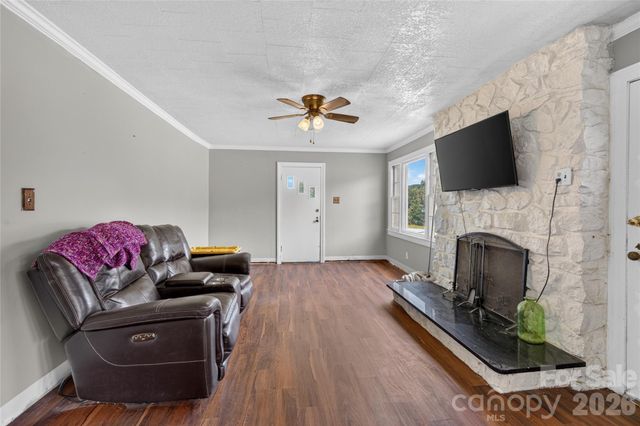107 Carderwoody Road, Statesville, NC 28625