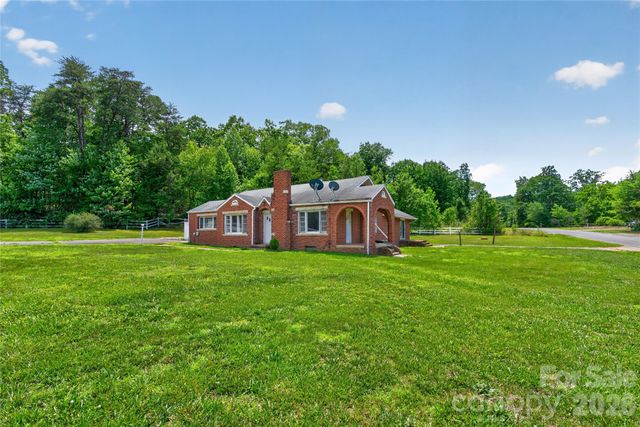 107 Carderwoody Road, Statesville, NC 28625