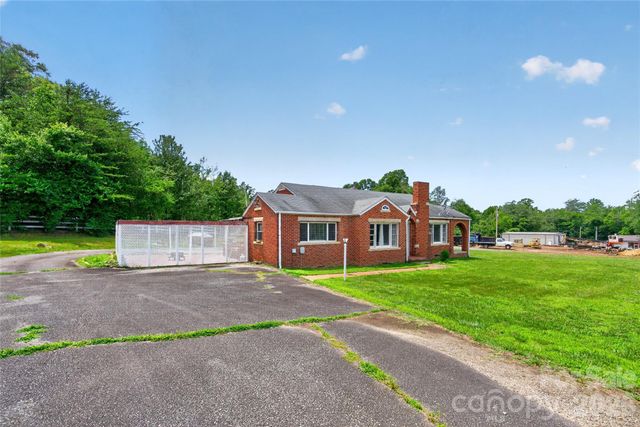 107 Carderwoody Road, Statesville, NC 28625