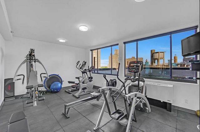 353 E 104TH Street 2FF, New York City, NY 10029