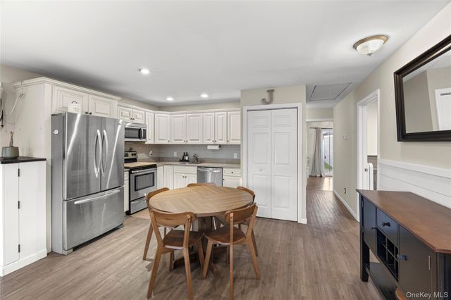 30 Elm Street, Massapequa, NY 11758