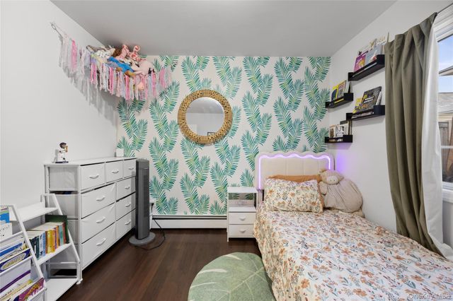 30 Elm Street, Massapequa, NY 11758