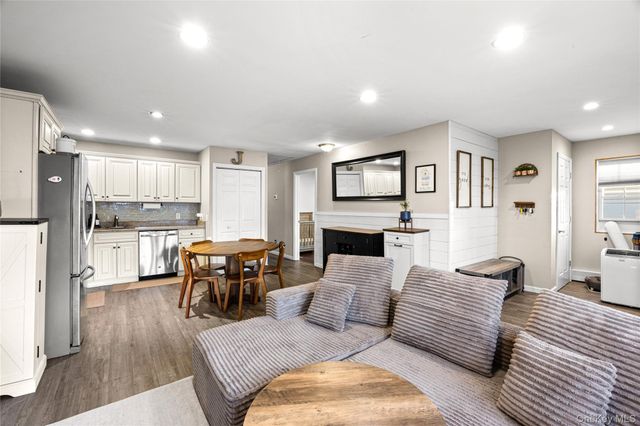 30 Elm Street, Massapequa, NY 11758
