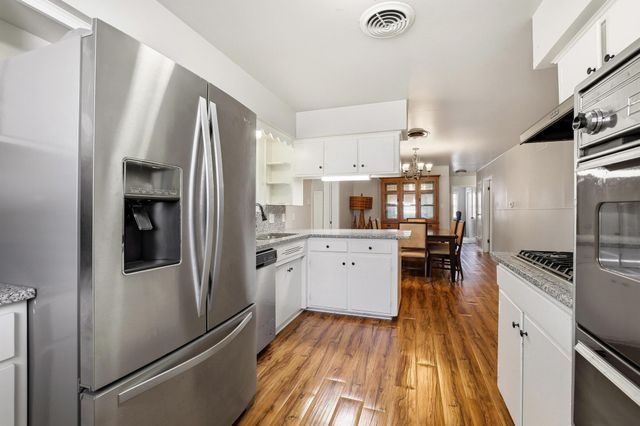 813 S Andrews Street, Sherman, TX 75090