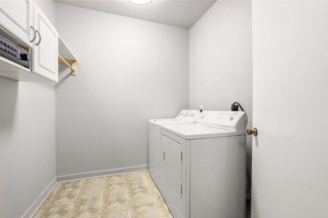 813 S Andrews Street, Sherman, TX 75090