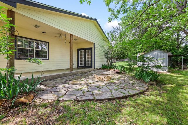 813 S Andrews Street, Sherman, TX 75090