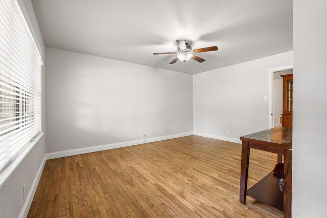 813 S Andrews Street, Sherman, TX 75090