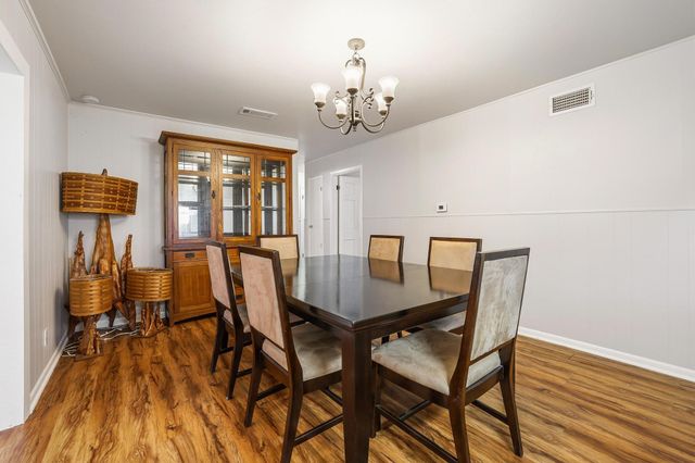 813 S Andrews Street, Sherman, TX 75090