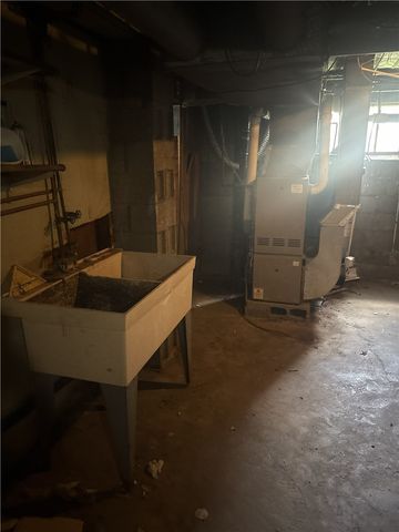308 Freeport Rd, Blawnox, PA 15238