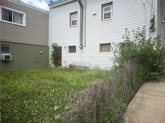 308 Freeport Rd, Blawnox, PA 15238