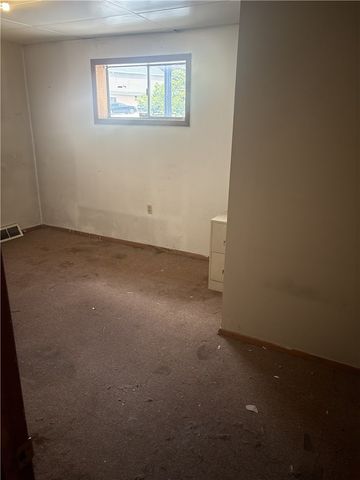 308 Freeport Rd, Blawnox, PA 15238