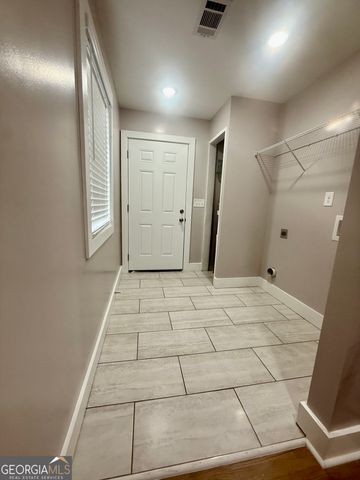 1068 Mill Street, Gainesville, GA 30501