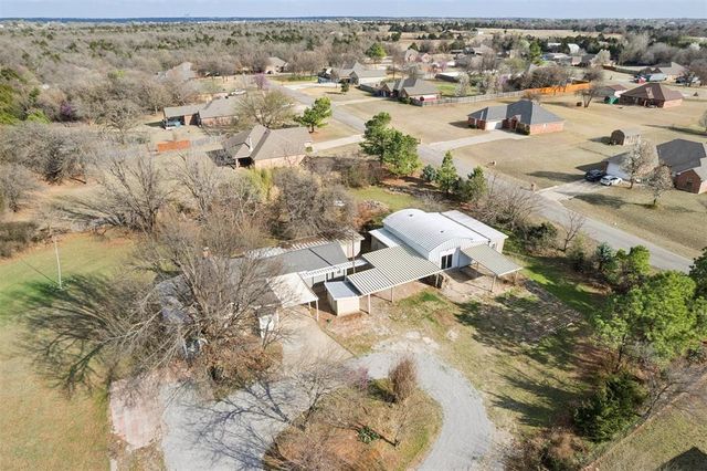 4501 W Simpson Road, Edmond, OK 73025