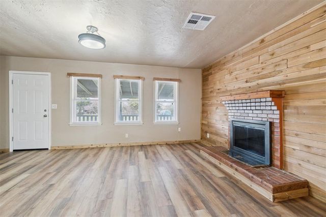 4501 W Simpson Road, Edmond, OK 73025