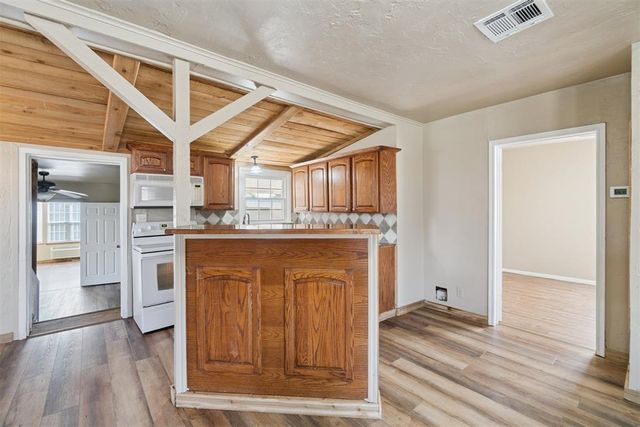 4501 W Simpson Road, Edmond, OK 73025