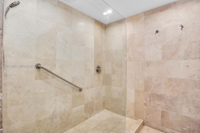2475 S Bayshore Dr 3, Miami, FL 33133