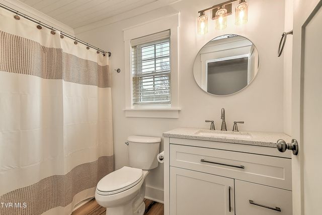 19265 Cleveland Road, Abingdon, VA 24211