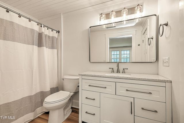 19265 Cleveland Road, Abingdon, VA 24211