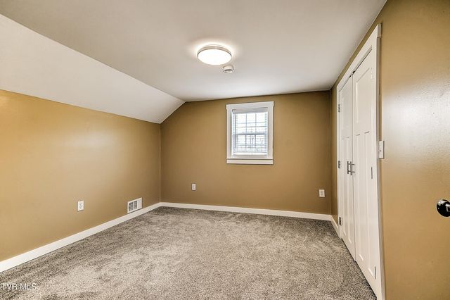 19265 Cleveland Road, Abingdon, VA 24211