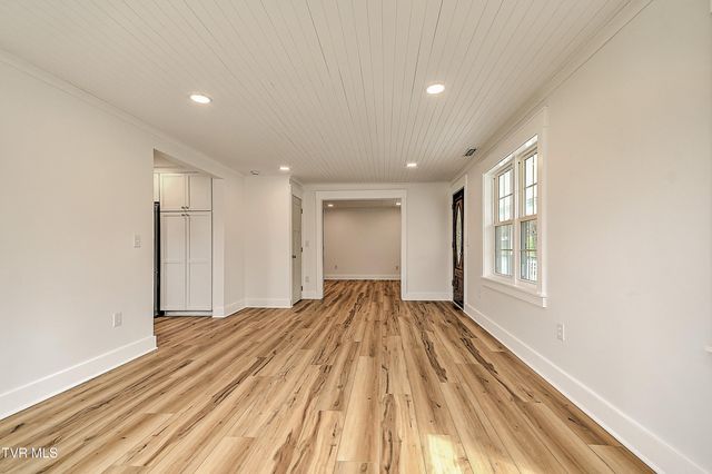 19265 Cleveland Road, Abingdon, VA 24211