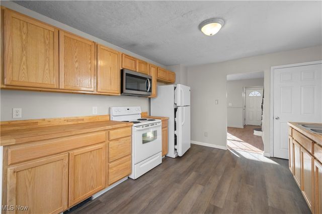 2345 E 29th Street, Lorain, OH 44055