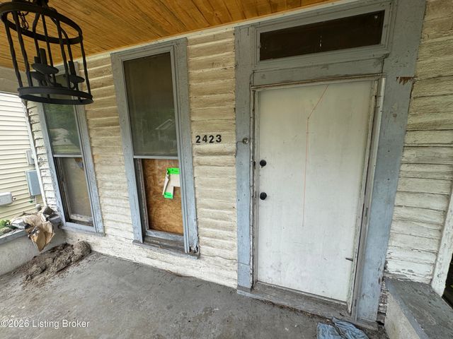 2423 Cedar St, Louisville, KY 40212