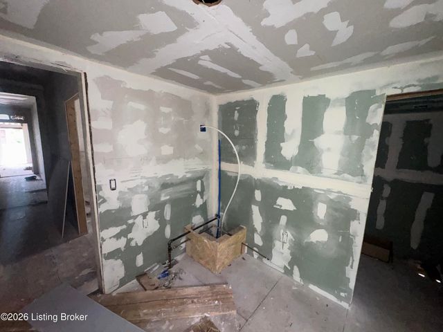 2423 Cedar St, Louisville, KY 40212