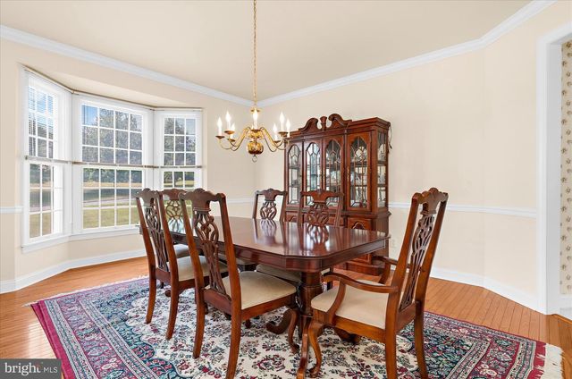 12 MANCHUR CT, Flemington, NJ 08822