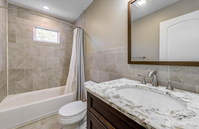 302 Central Avenue, Edison, NJ 08817