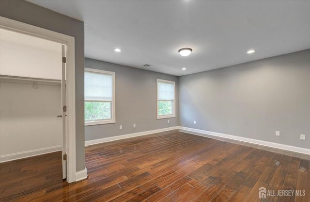 302 Central Avenue, Edison, NJ 08817