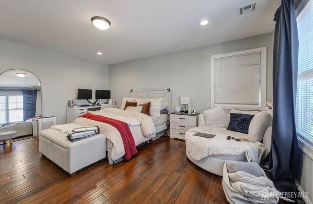 302 Central Avenue, Edison, NJ 08817