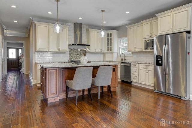 302 Central Avenue, Edison, NJ 08817