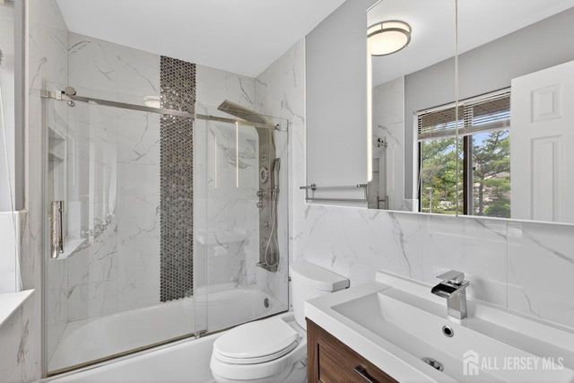 241 Hampshire Drive, Plainsboro, NJ 08536